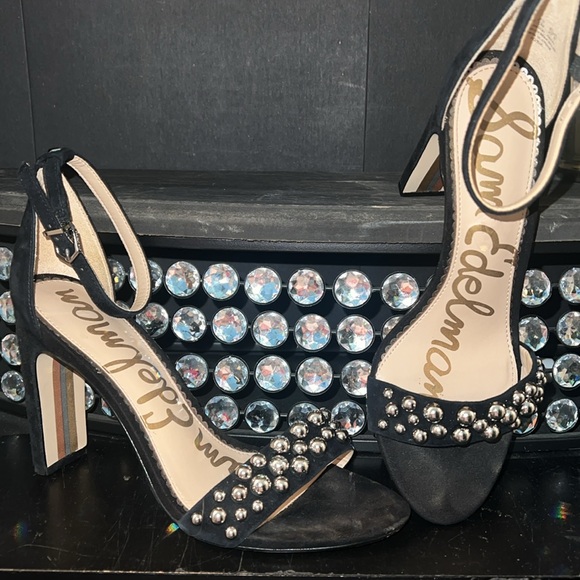 🪩SAM EDELMAN•Yoshi Black Suede Sandals silver studded embellishment •Size 7.5 - Picture 3 of 17